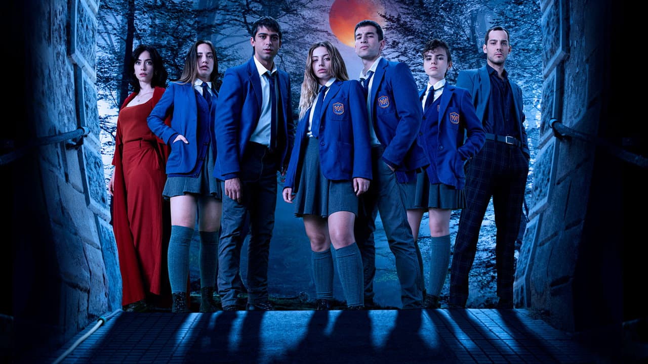 The Boarding School: Las Cumbres backdrop